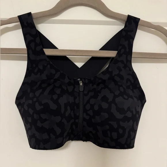 lululemon Enlite Bra in Black and Grey Leopard Print-Size 32B - Picture 4 of 8